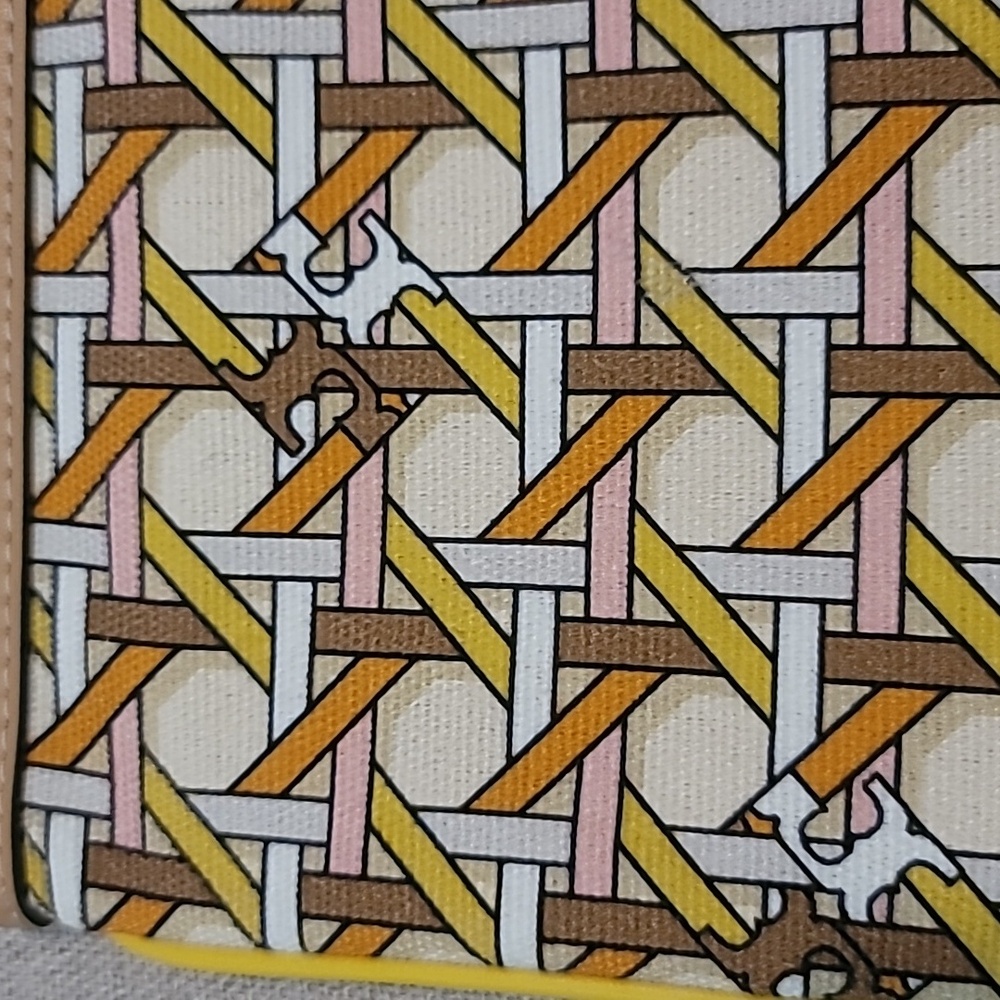 Tory Burch Makeup Bag - Picture 4 of 8